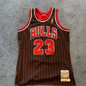 Authentic Chicago Bulls Micheal Jordan Jersey